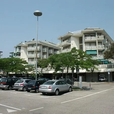 Apartment In 25354