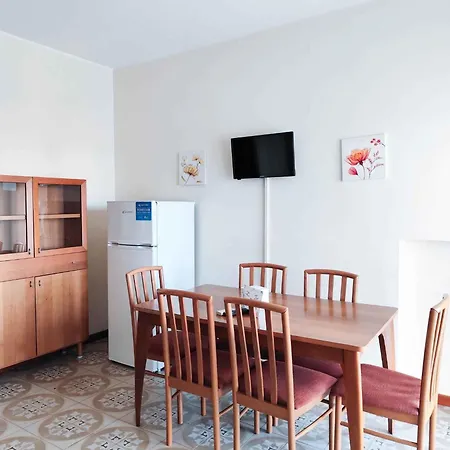 Apartment In 25354